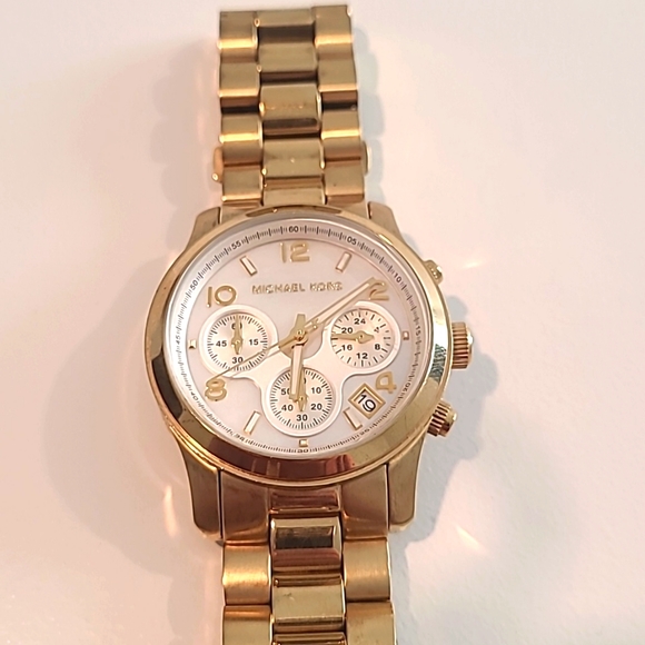 Michael Kors, Gold, Runway Chronograph Watch - Picture 2 of 6